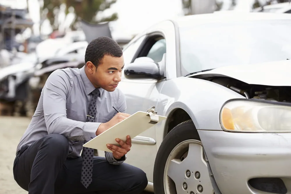 Two vehicles involved in a Texas car accident where comparative fault may affect injury compensation